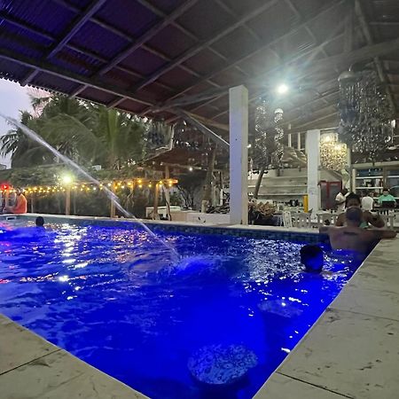 Covenitas Hotel Playa Tiburon מראה חיצוני תמונה