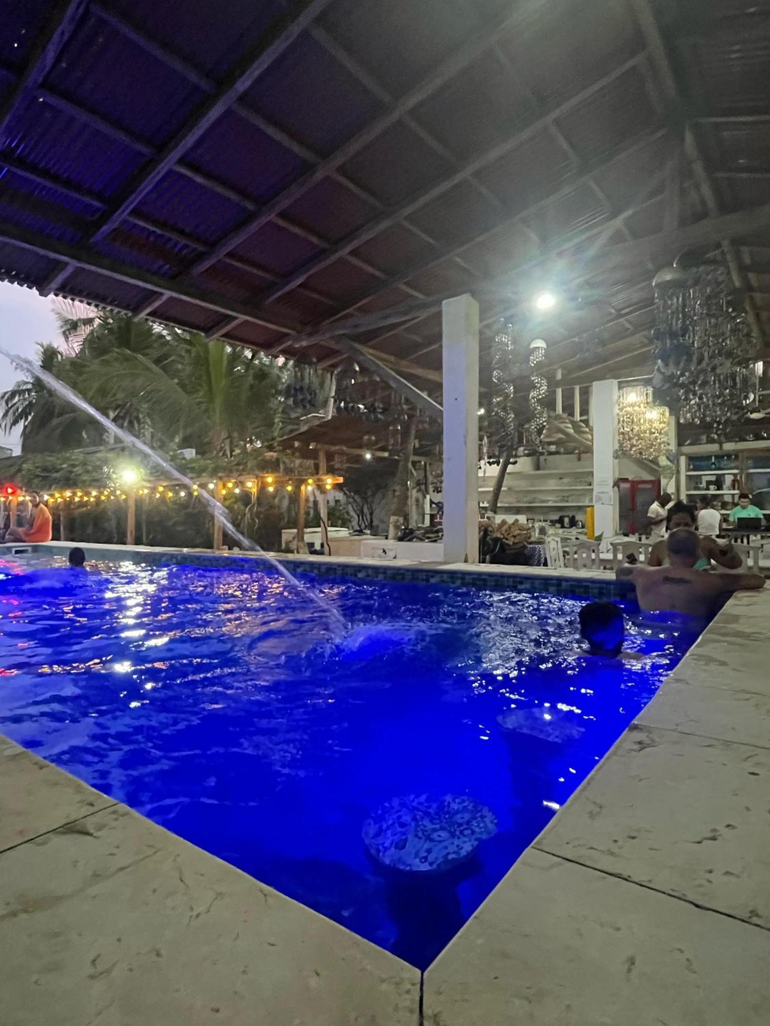 Covenitas Hotel Playa Tiburon מראה חיצוני תמונה